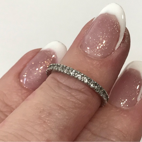Signed SU Sterling Silver 925 Cubic Zirconia CZ Band Prong Eternity Set Ring 5 - Picture 6 of 10